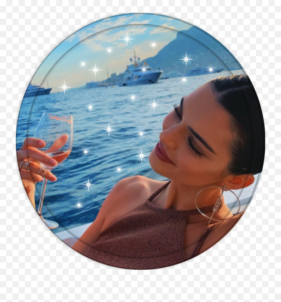 Kendalljenner Pfp Image - Instagram Kendall Jenner Boat Emoji,Kendall Jenner Emoji