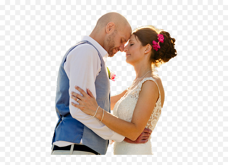 Destination Wedding In Spain - Kiss Emoji,No Emotions At Wedding