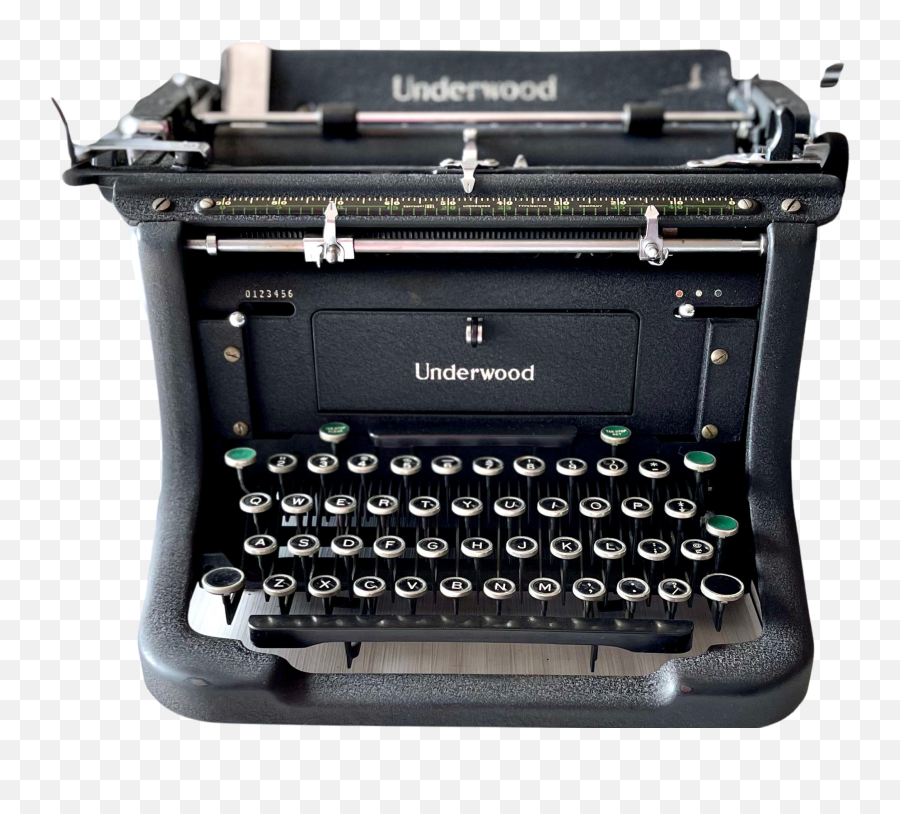 Tips For Buying A Vintage Typewriter - Olivetti Lettera 32 Emoji,