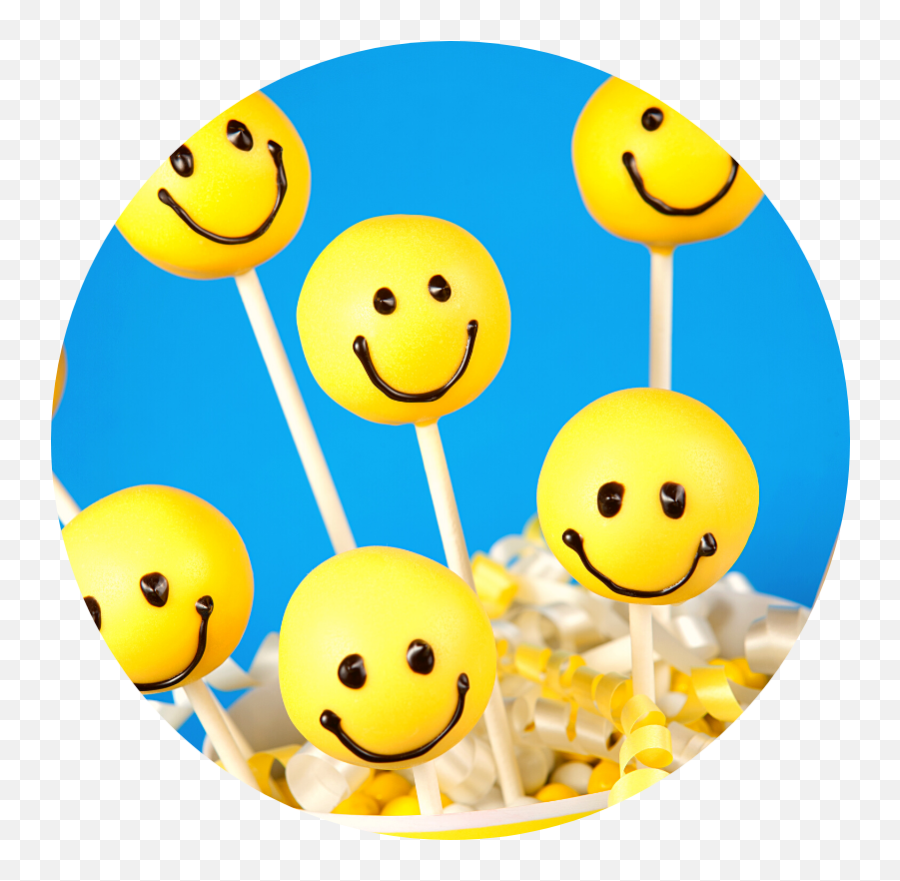 Un Gateau Danniversaire Smiley Emoji Smiley Face Cake Pops Emoji Emoji Cake Pop Free Emoji Png Images Emojisky Com