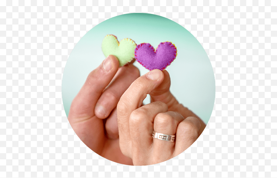 1000 Hearts A Kindness Project In Hobart Tasmania - Wedding Ring Emoji,How To Make Heart Emoticons On Facebook