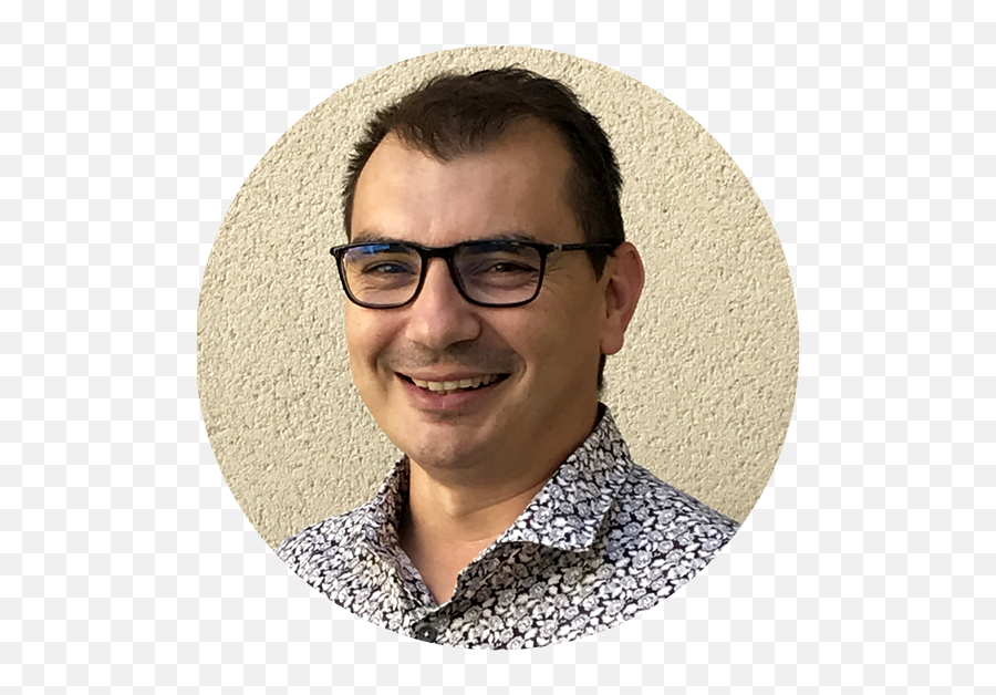 Fdnum Saison Ii - Forum Du Numérique Emoji,Moyal Emoji