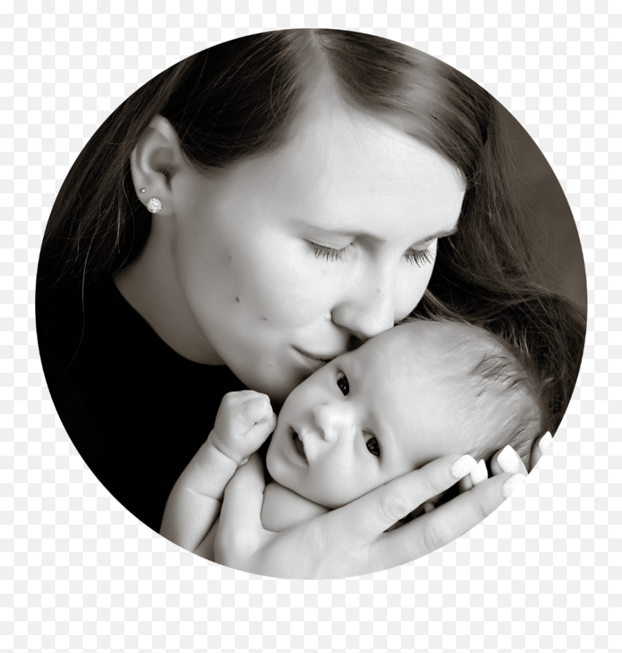 Reviews Kari Douma Photography Grand Rapids Mi - Kiss Emoji,Emotion Portrait Studios